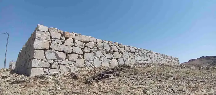 معلم حجر طبيعي كبيرحق بكلين وحجرسغيرورباريب ممرات وترحيلدفان 4