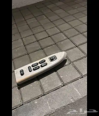 قطع غيار فكتوريا و ماركيز وللكن 10