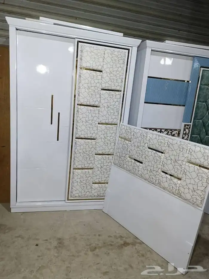 فني نجار فك وتركيب وصيانه وغرف نوم 0
