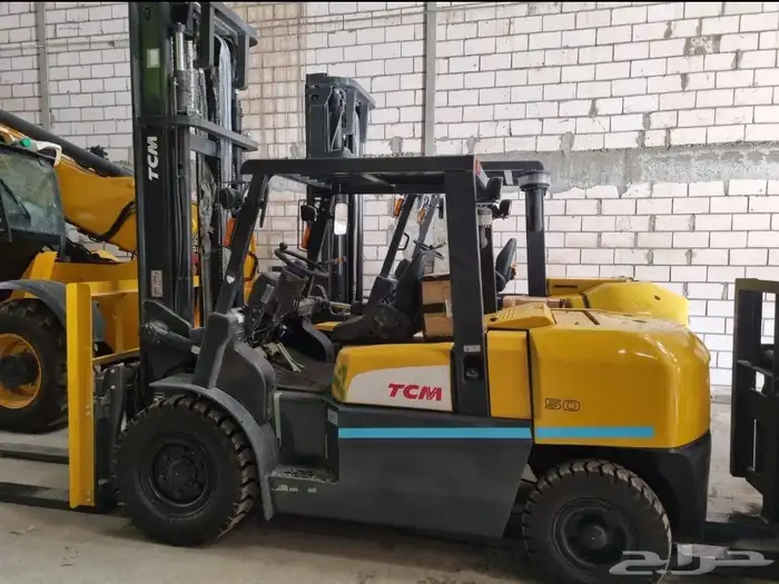 فوركلفت للايجار 2