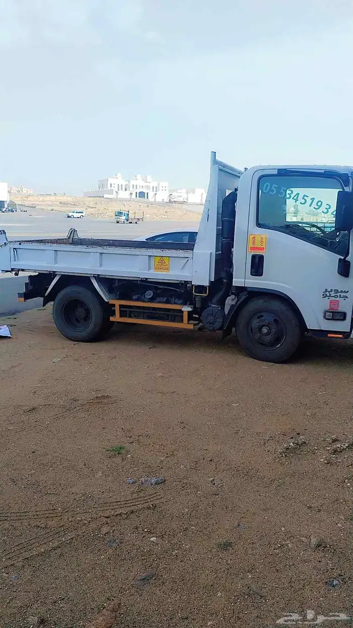 لدي قلاب جميع المشاوير بطحه سمنت مخلفات عفش التواصل050068421 0