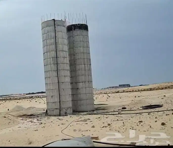 صادق عبدالله لشغل الخزانات والبيارات و المسابح 0