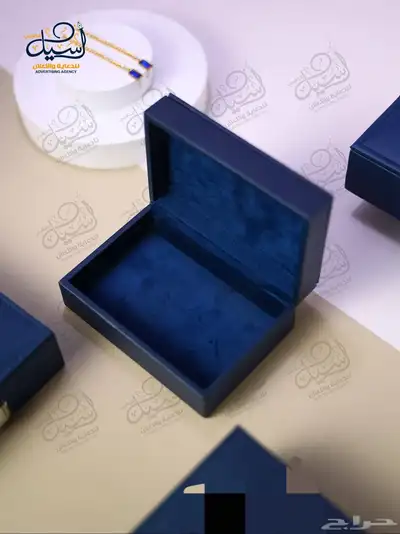 تفصيل علب جلد وفولدر وعلب هرد كفى هدايا موظفين فاخرة وشهادات 1