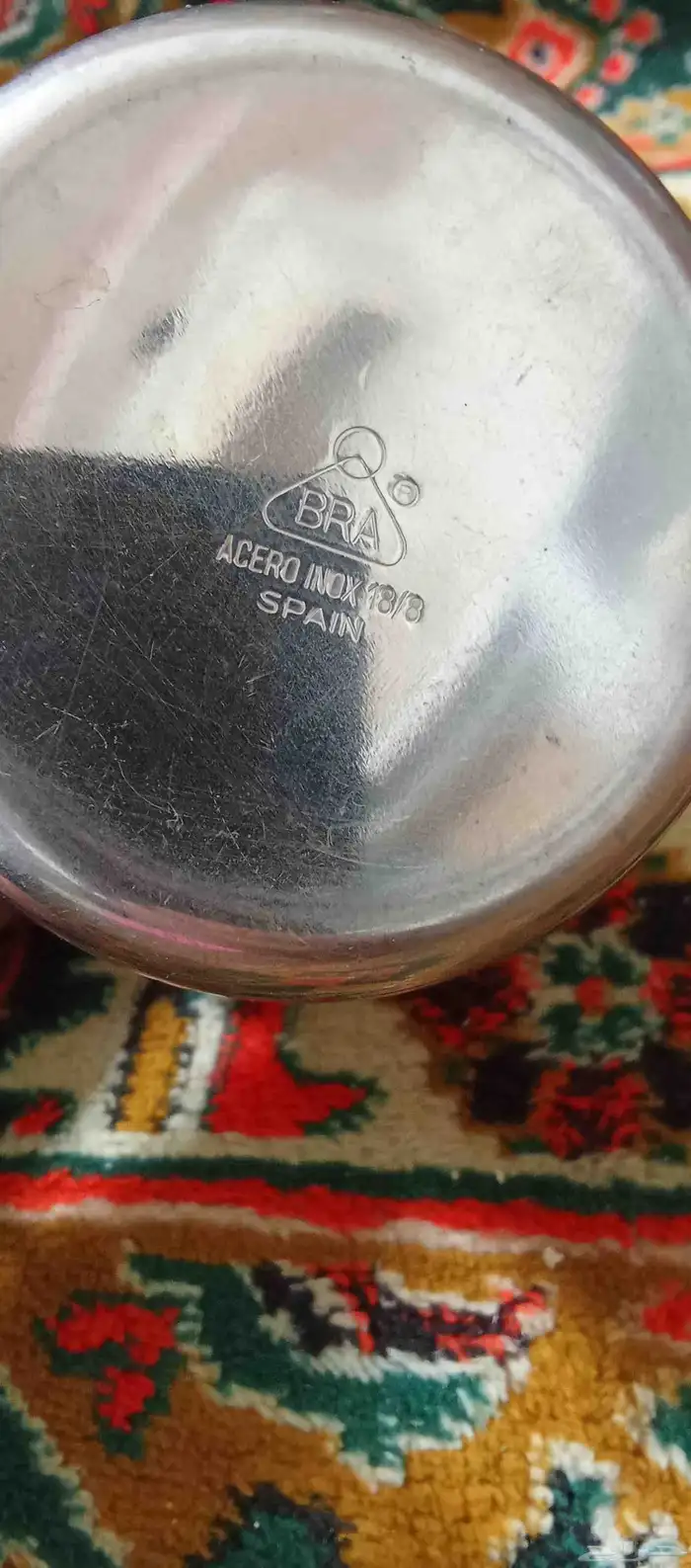 علبه أو حافظه ستيل اصليه مع ملقمه مقاس نادر اصليه 18