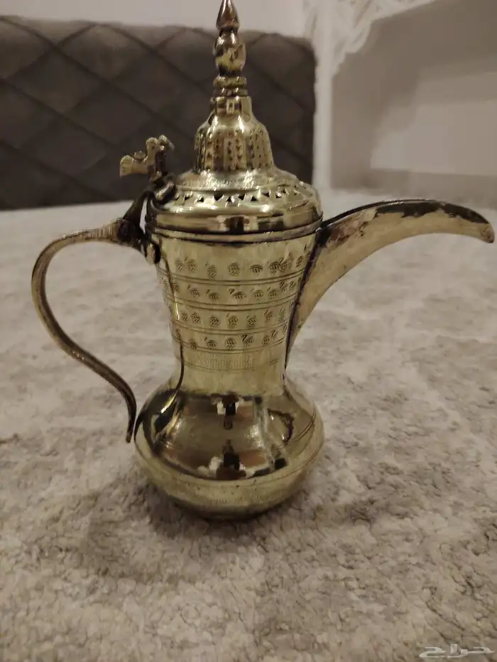 دلة قريشية قديمة ومنقوشة 0