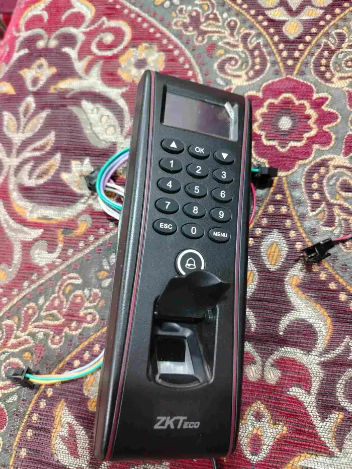 جهاز بصمة وكرت باسورد حضور وانصراف جديد 0