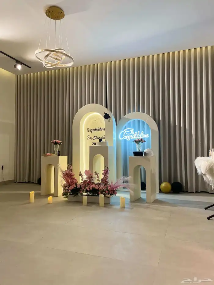 تاجير كراسي طاولات مداخل  تخرجات 4