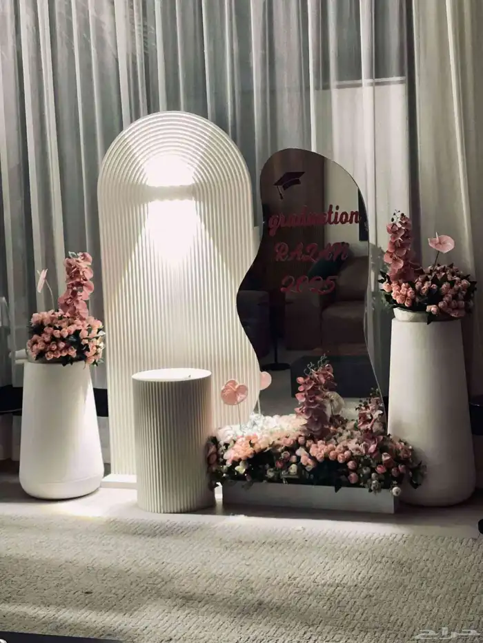 تاجير كراسي طاولات مداخل  تخرجات 6