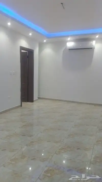 شقة للايجار حي الريان جده 1