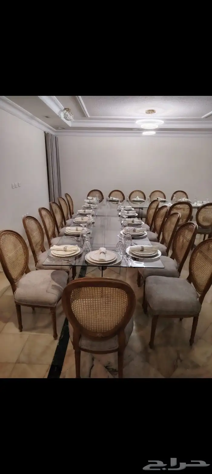 تاجير كراسي طاولات مداخل  تخرجات 0