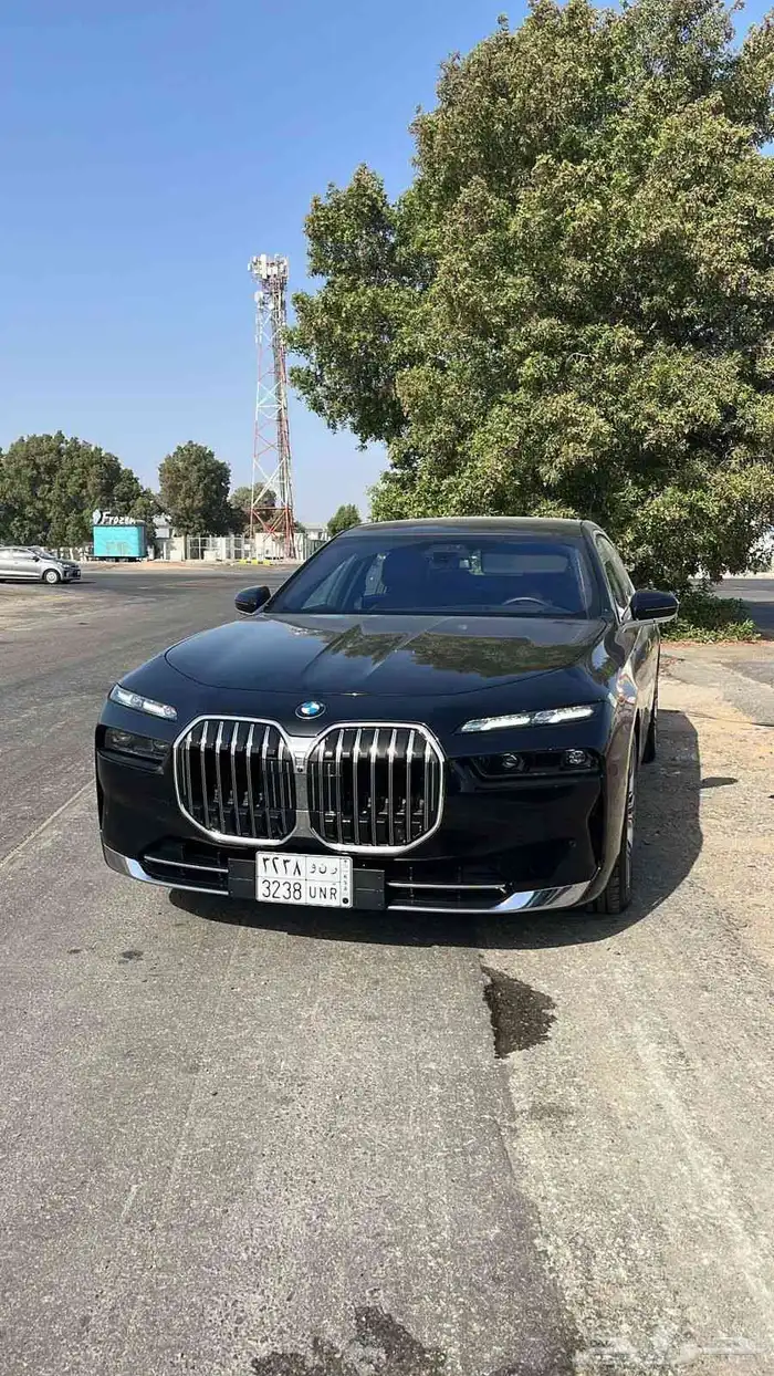 الشارقة لتأجير السيارات 6