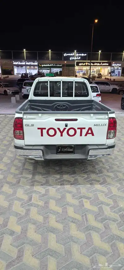 تويوتا هايلوكس 2025 بريمي 5
