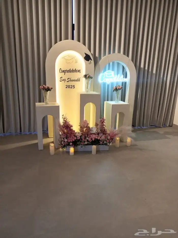 تاجير كراسي طاولات مداخل  تخرجات 1