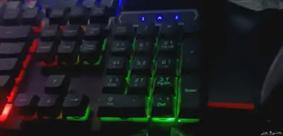 للبيع كيبورد سوتش ابيض 2