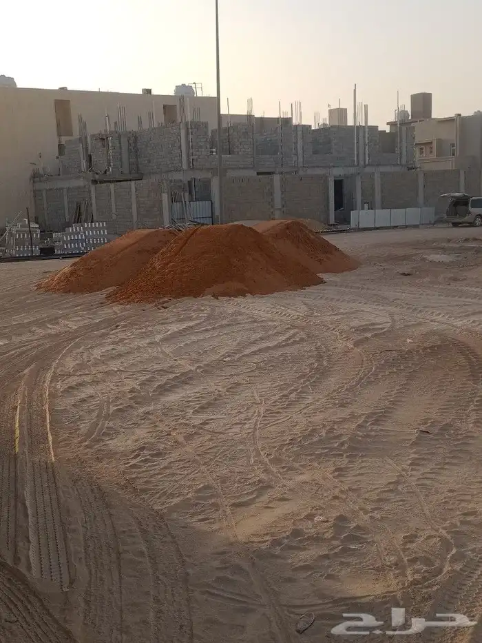 رمل احمر صبيز جميع المواد موجود شيول لايجار بكلين لايجا 0