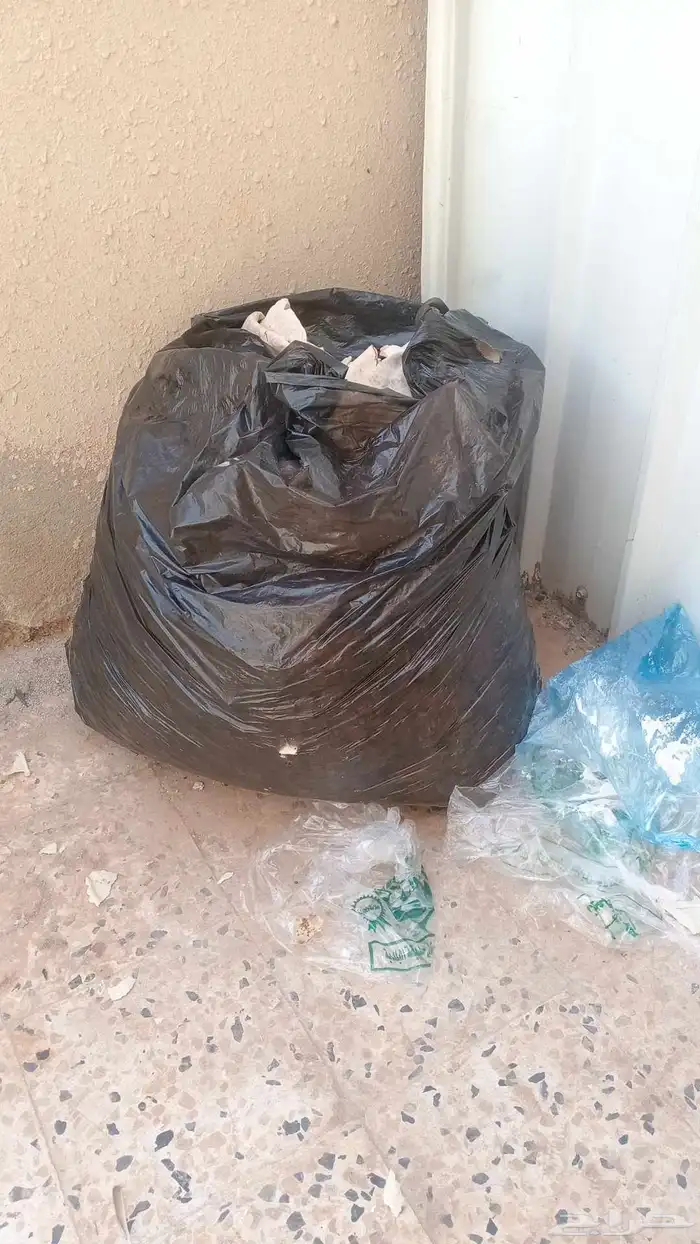 خبز ناشف للبيع نظيف مفيه شي 1