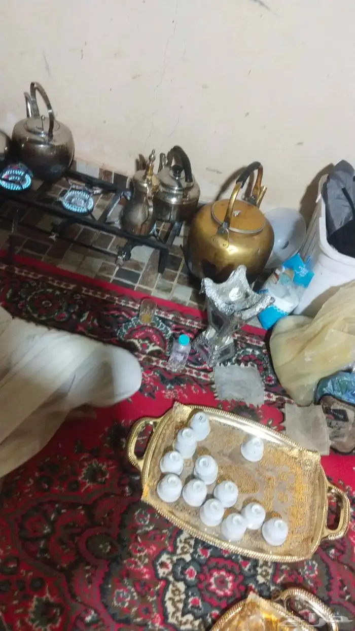 يوجد لدينا حارس بالشهر طباخ قهوجي مخيمات استراحات 4