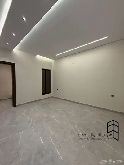فيلا نص ارض دورين للبيع في حي الصفا 8