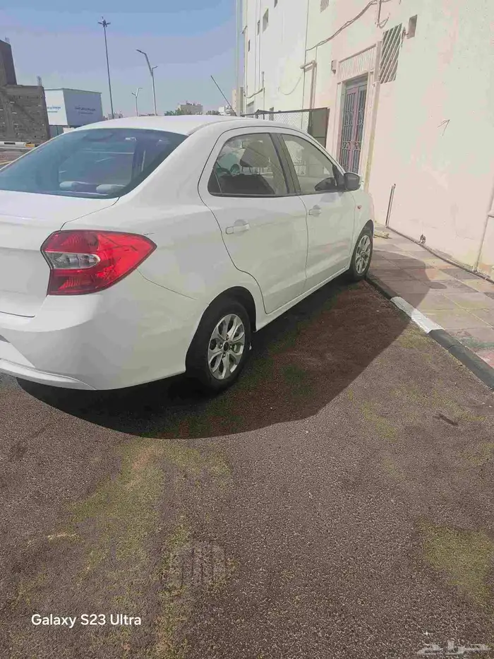 .. فورد فيجو سيارة صغيرة ford figo 2016 3