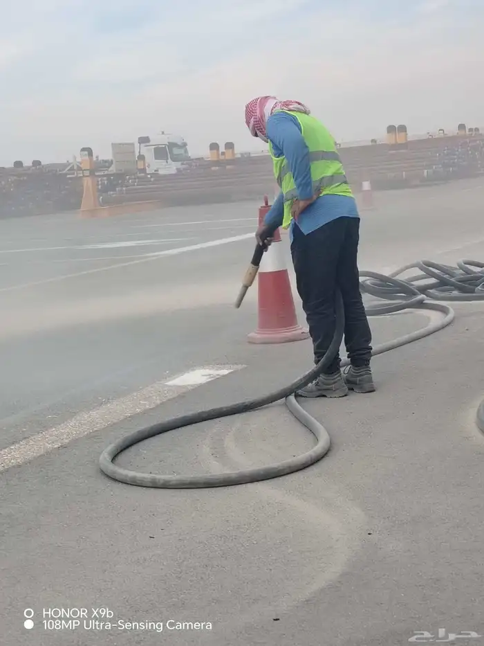 صنفره الحديد بالرمل تخشين الخرسانه ازاله الاصباغ القديمه 1