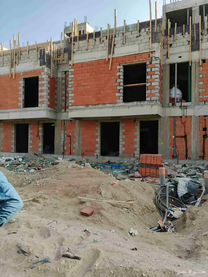 معلم بناء مليس 0