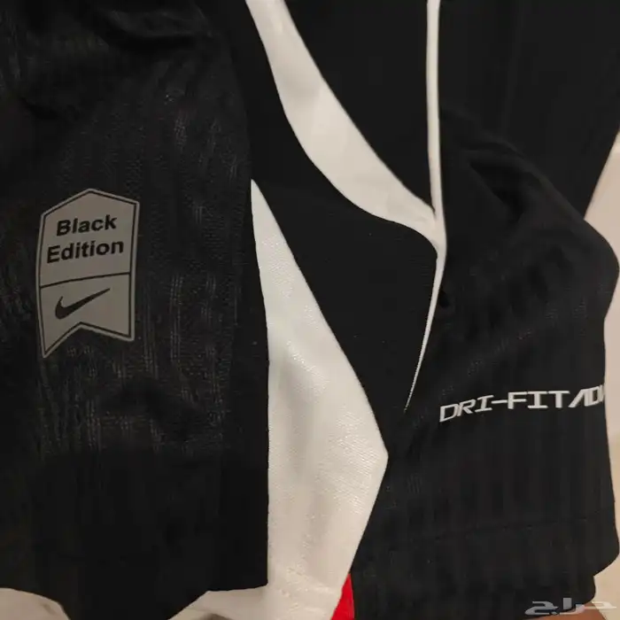 طقم الاتحاد الكلاسيكي L 1