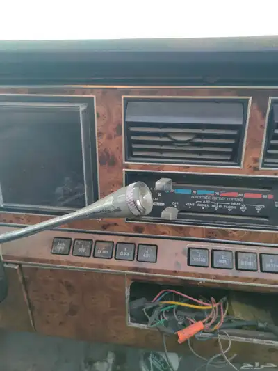 لينكون تاون كار 1985 - Lincoln Town Car 13