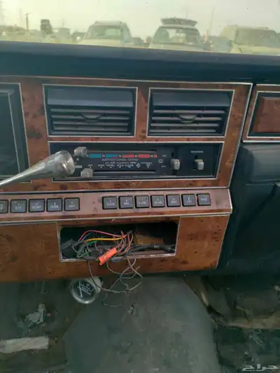 لينكون تاون كار 1985 - Lincoln Town Car 24