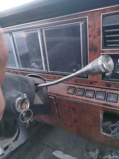 لينكون تاون كار 1985 - Lincoln Town Car 21