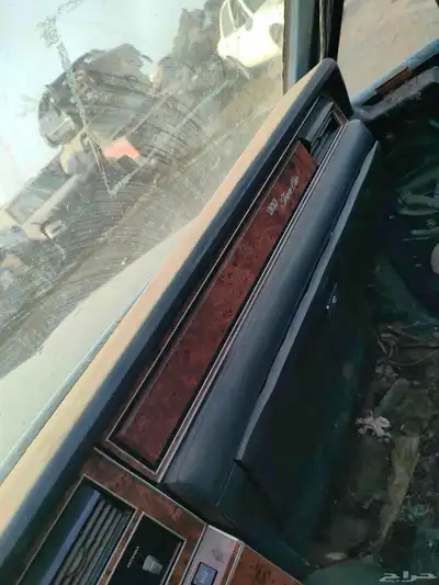 لينكون تاون كار 1985 - Lincoln Town Car 17
