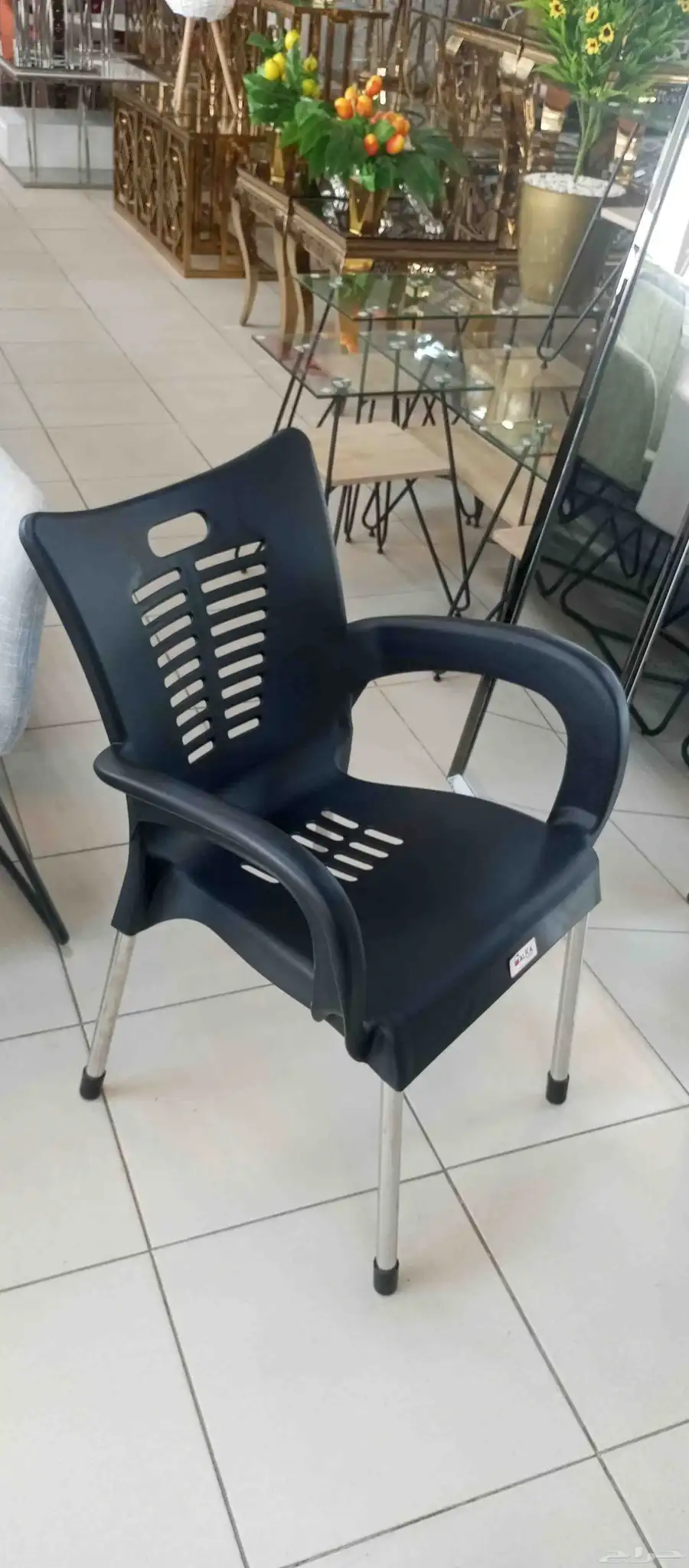 كراسي بلاستك 4