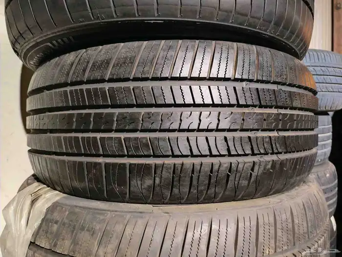 يوجد 2 كفرات واحد صيني واحد تايلندي 2