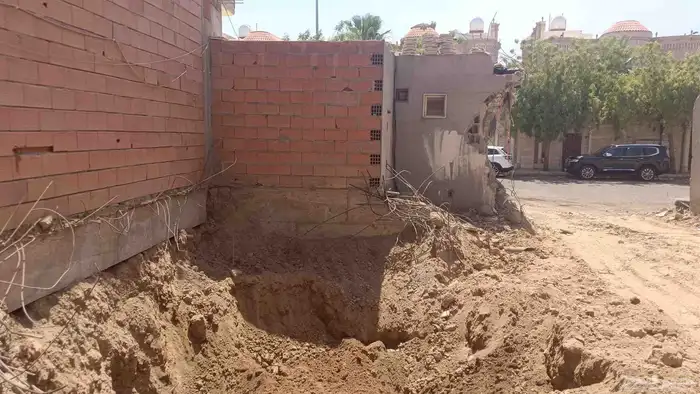 حفر وهدم وزاله البيوت والعماير 0