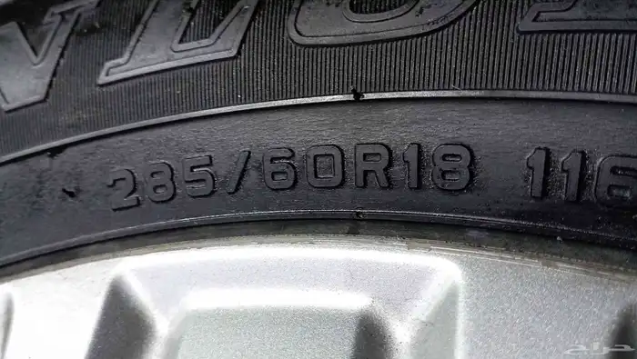 جنوط جيب مقاس 18 جنوط اصلي وكاله مع كفرات دنلوب نضيفه مره تا 6
