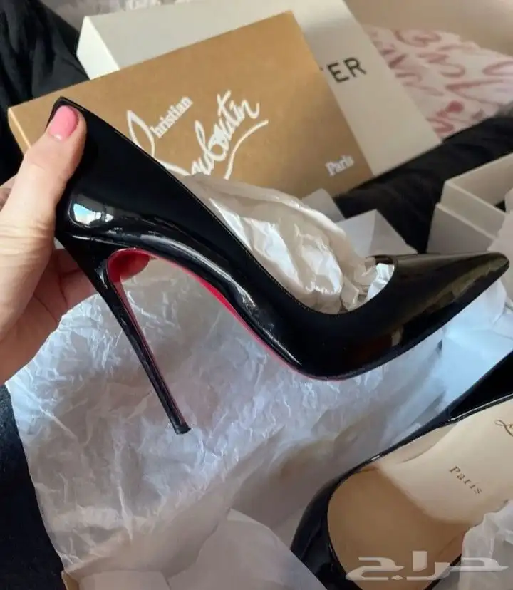 كعب ماركه لوبوتان كعب عالي كعب سهره Louboutin 4