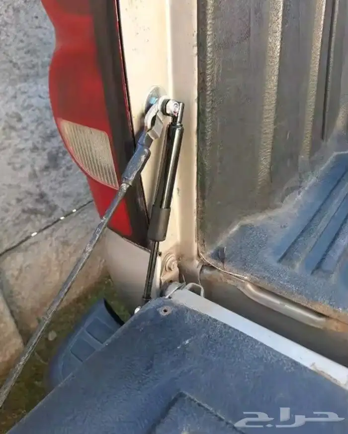 مساعد باب حوض سييرا و سلفرادو 3