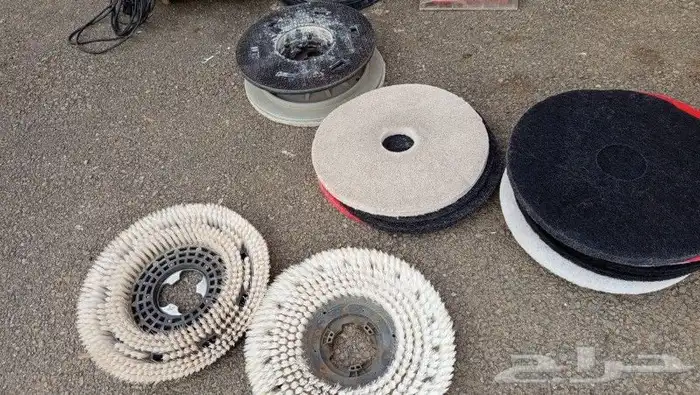 أدوات نضافة متكاملة مع ملحقاتها 2