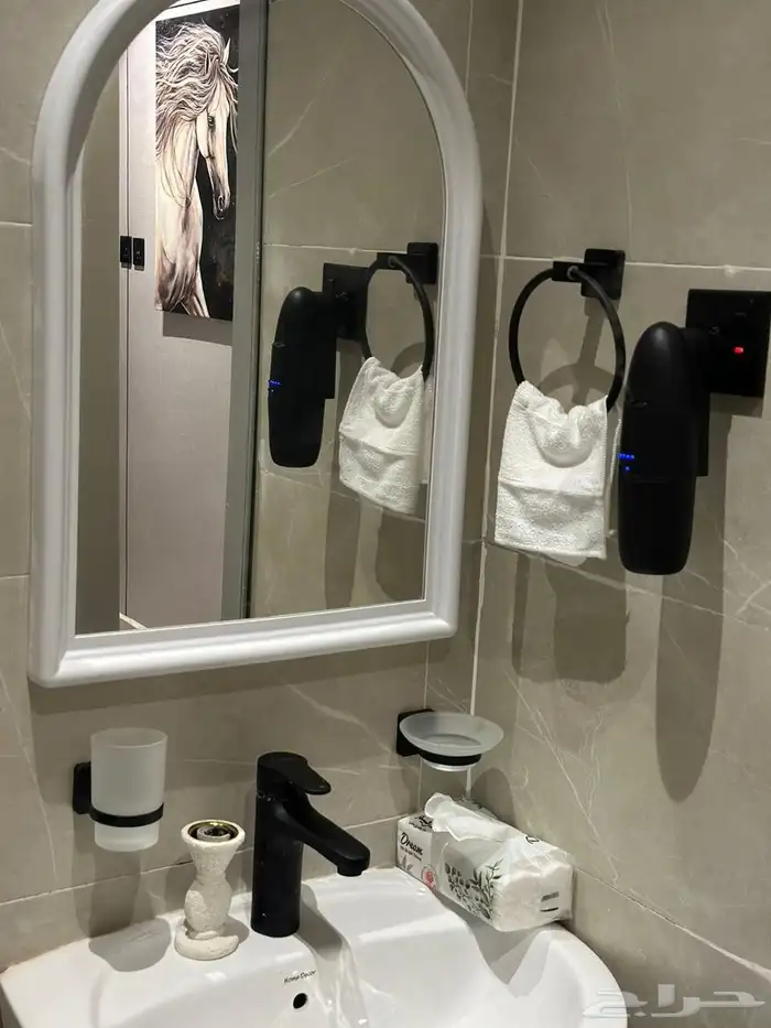 استديو للتقبيل بحي الملقا 6