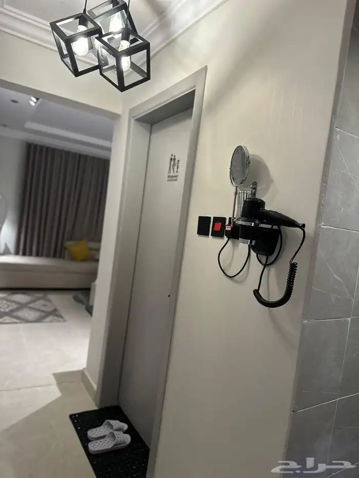 استديو للتقبيل بحي الملقا 5