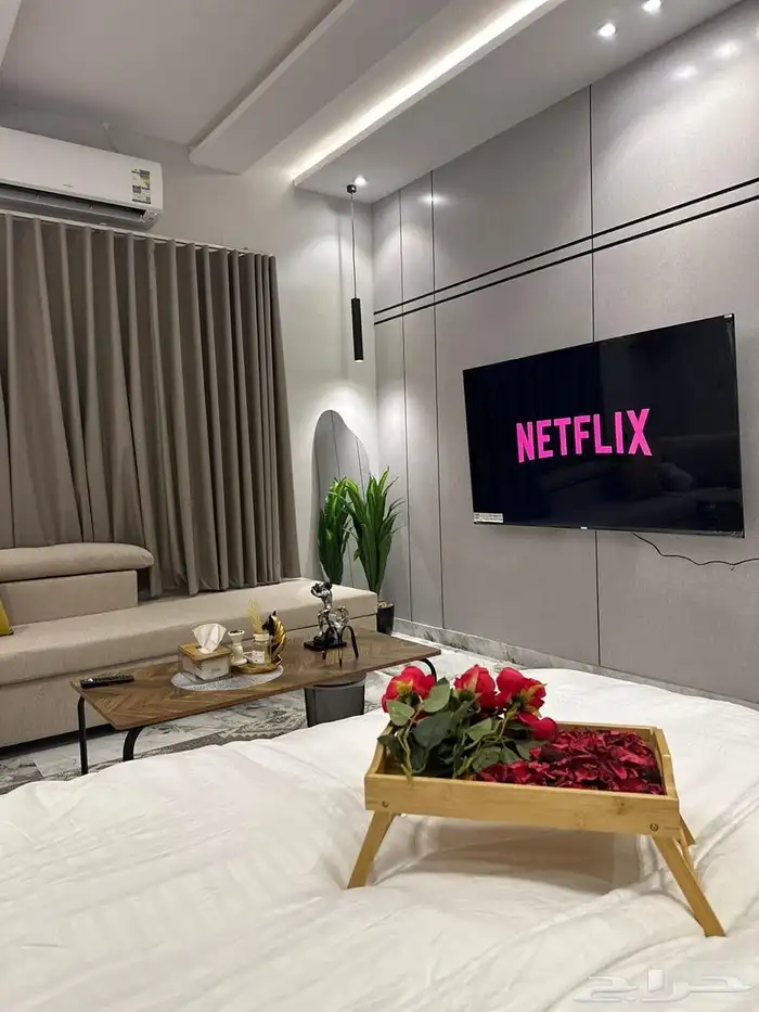 استديو للتقبيل بحي الملقا 8