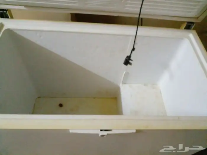 فريز شغال ونظيف شرط وبتوجاز 1