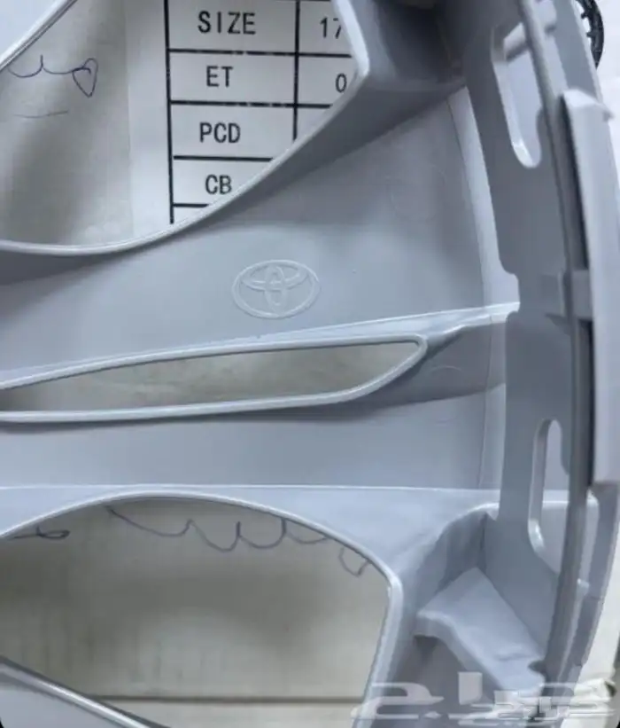 جنوط كامري سوح 16اصلي وكاله 17