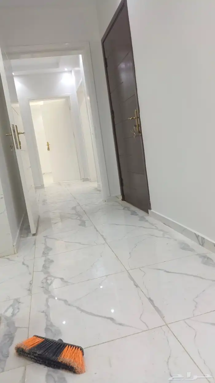 معلم دهانات وديكورات 2