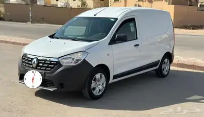 فانات بضاعه مبردة وجافه للايجار 1