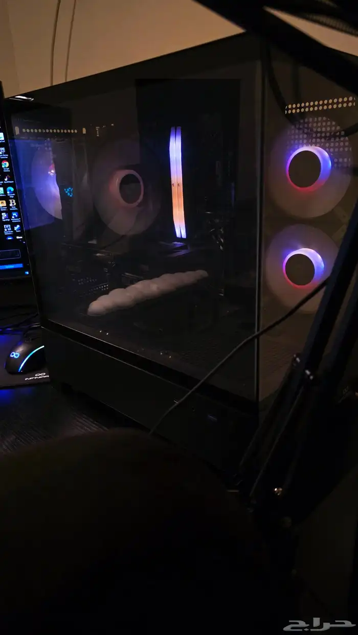 بي سى PC بكامل ملحقاته 0