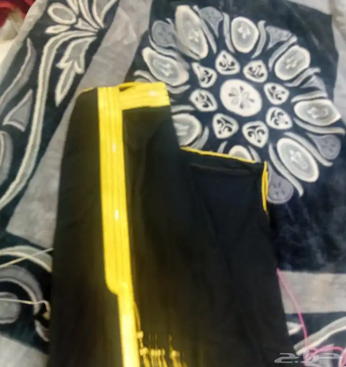 بشت للبيع مشلح للبيع بشت استخدام مرة وحدة لبسته وقت الزواج 2