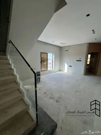فيلا روف علوي مدخل خاص في الصفا 6