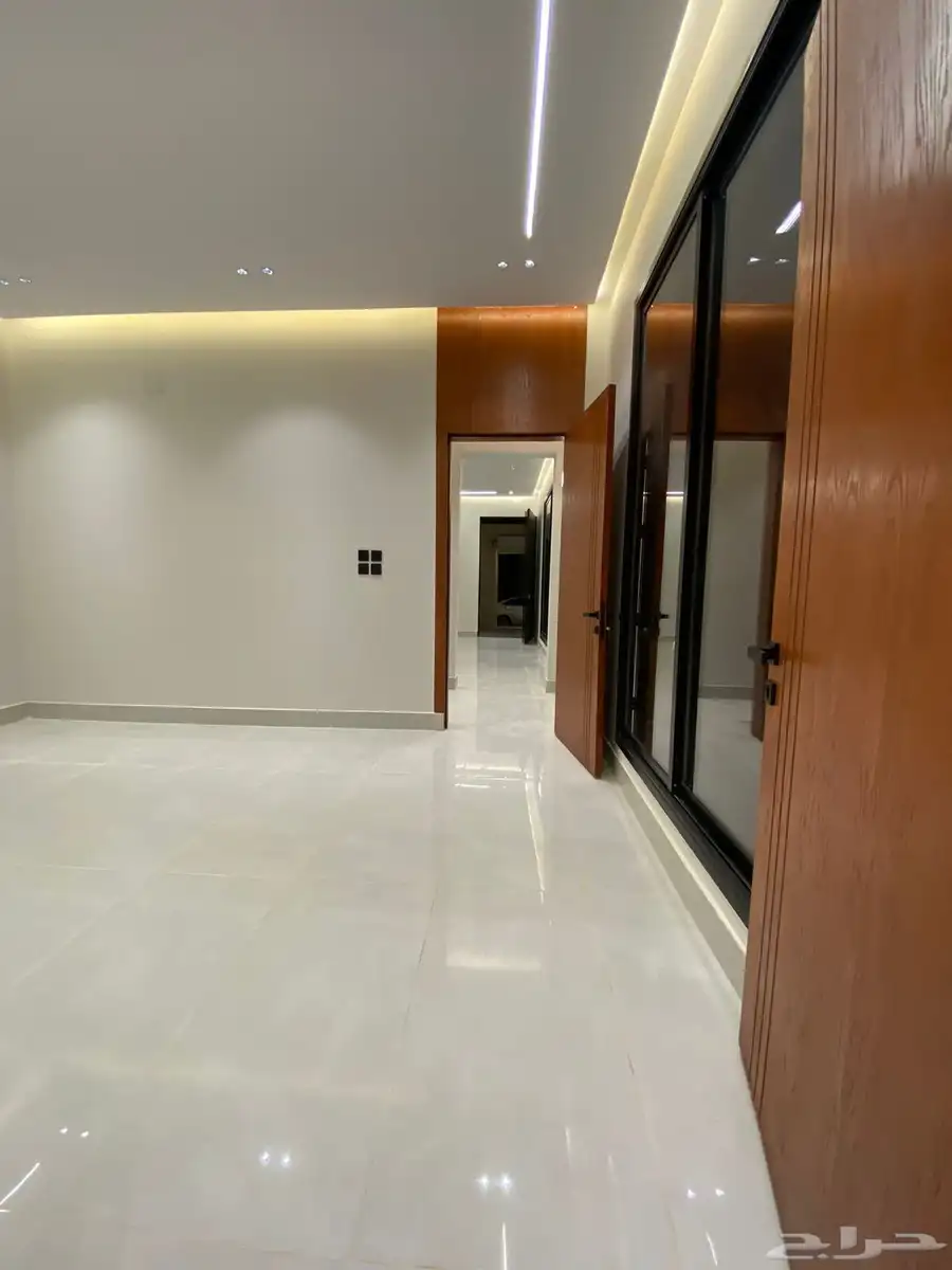 للبيع دور ارضي بصك لحال المساحة 183 5