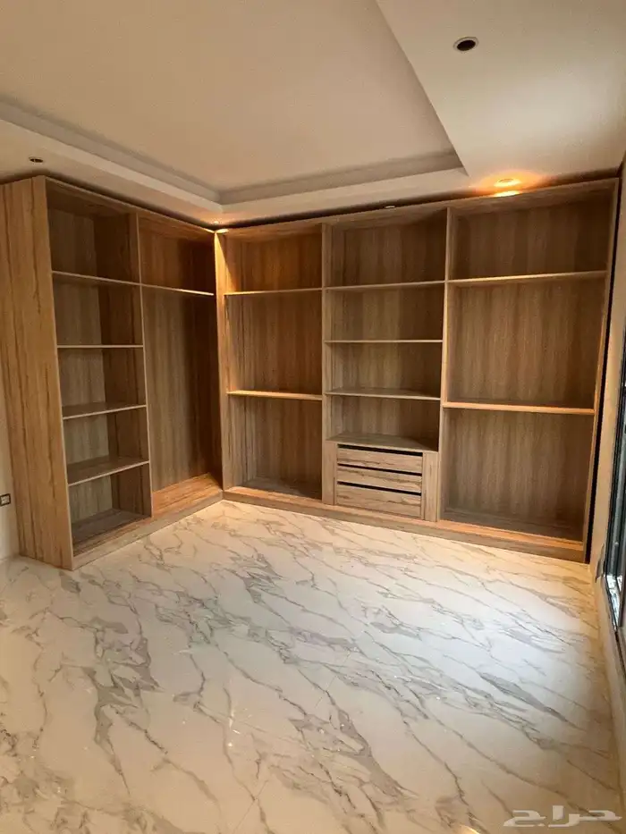 ورشه نجاره الخشب 4