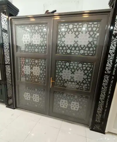 باب حديد ليزر 1